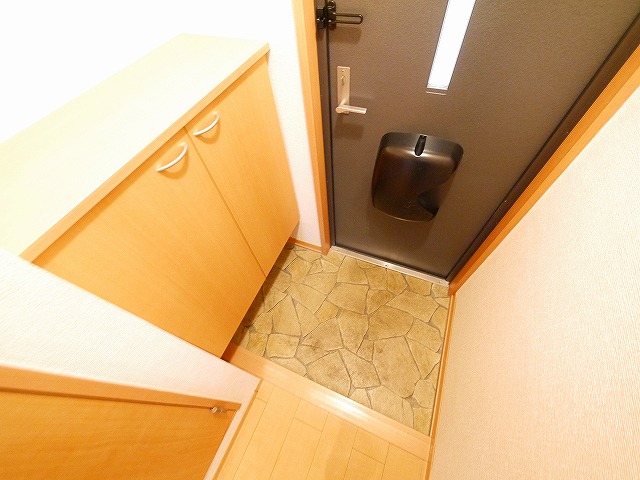 玄関　落ち着いた玄関です