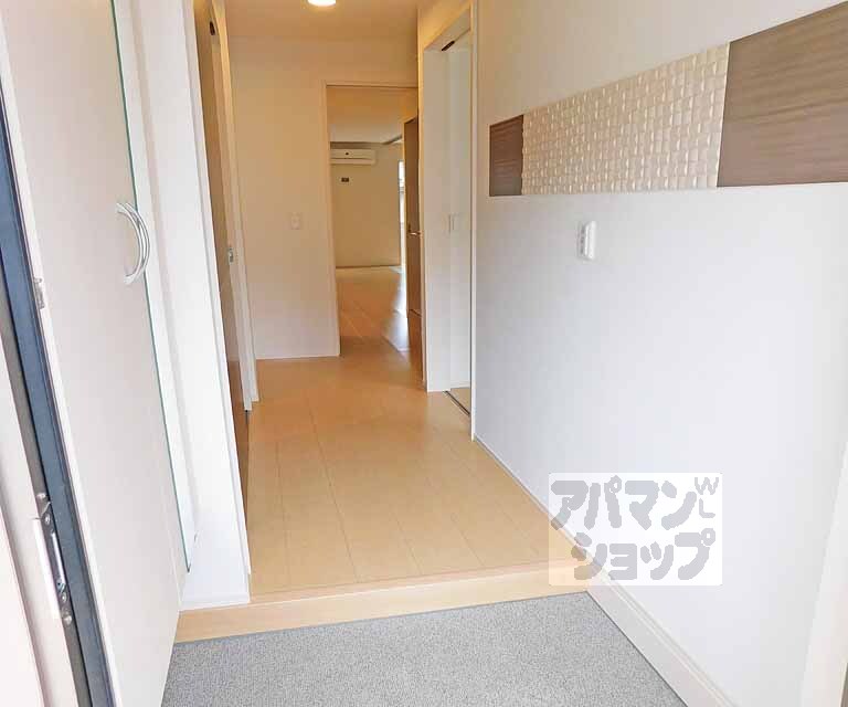 玄関　玄関からです～！