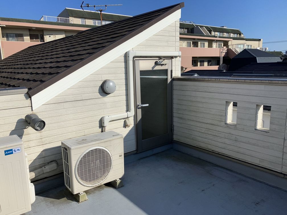 バルコニー　屋上