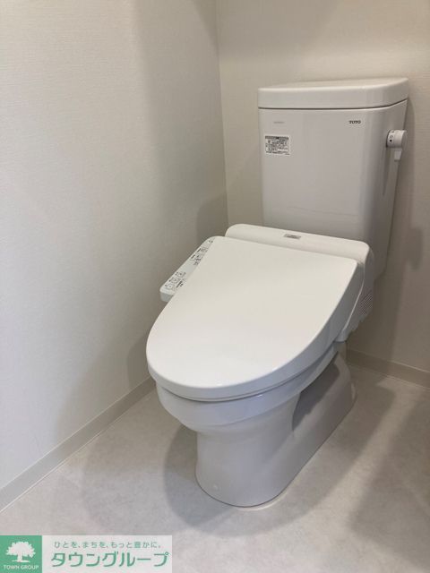 トイレ　※写真は同タイプ住戸です。
