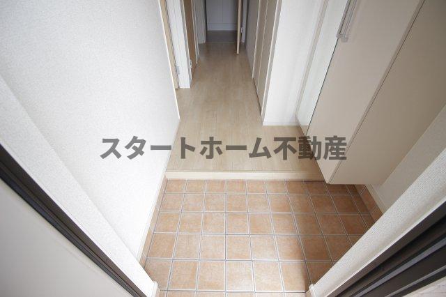玄関　落ち着いた玄関です