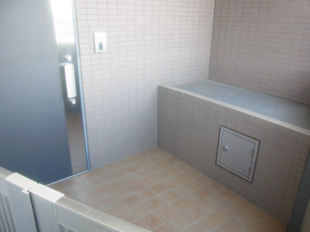 玄関　※参考写真