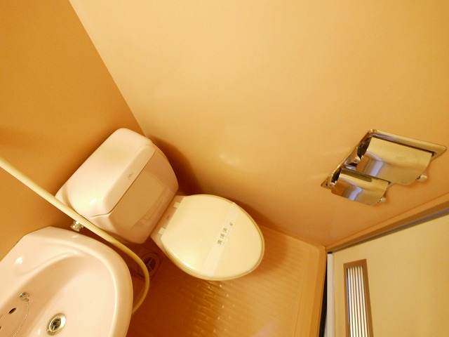 トイレ　トイレもきれいです