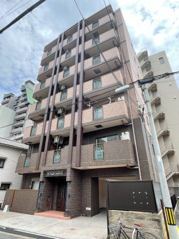 建物外観　落ち着いた雰囲気の外観です