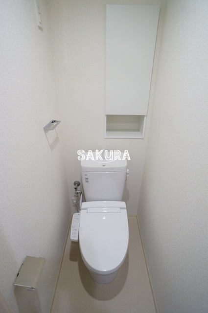 トイレ　落ち着いた色調のトイレです♪