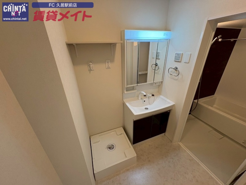 洗面設備　別部屋の写真です