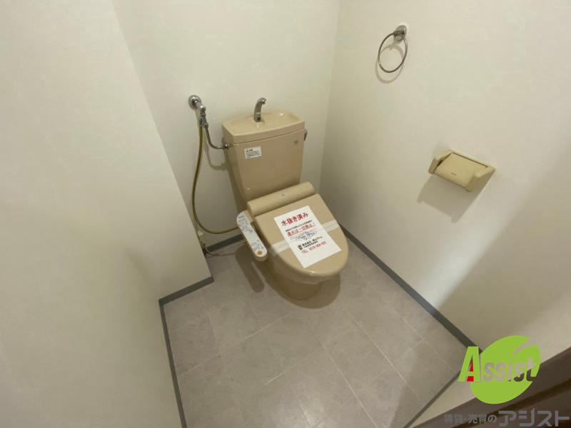 トイレ　トイレです。ウォシュレット付を探している方、おすすめです。