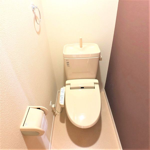 トイレ　シンプルで使いやすいトイレです