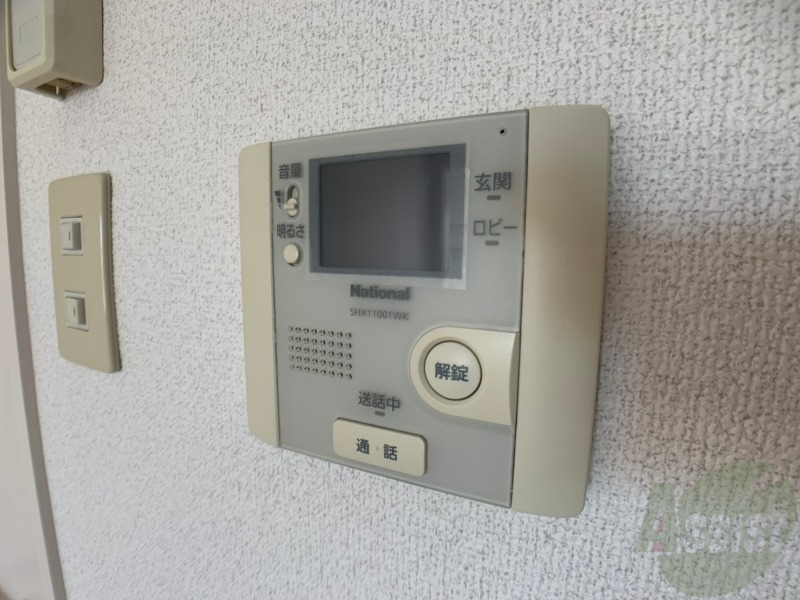 セキュリティ　ＴＶモニター付インターホンです。来客者の顔が見えるので安心！