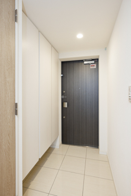 玄関　※写真は同タイプ住戸です。