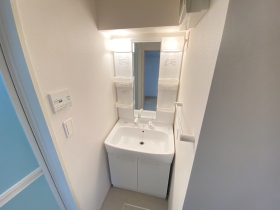 洗面設備　※別部屋の写真です