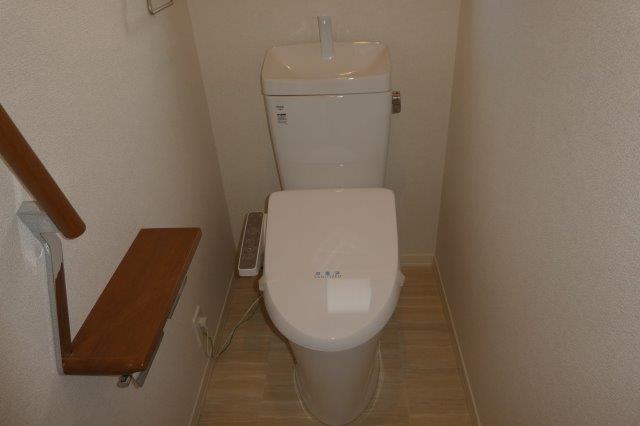 トイレ　ウォシュレット