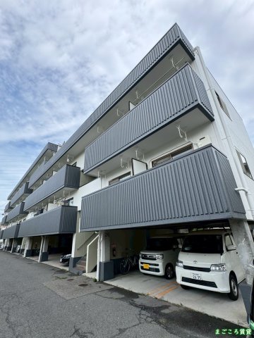メゾンハイツ信の外観写真