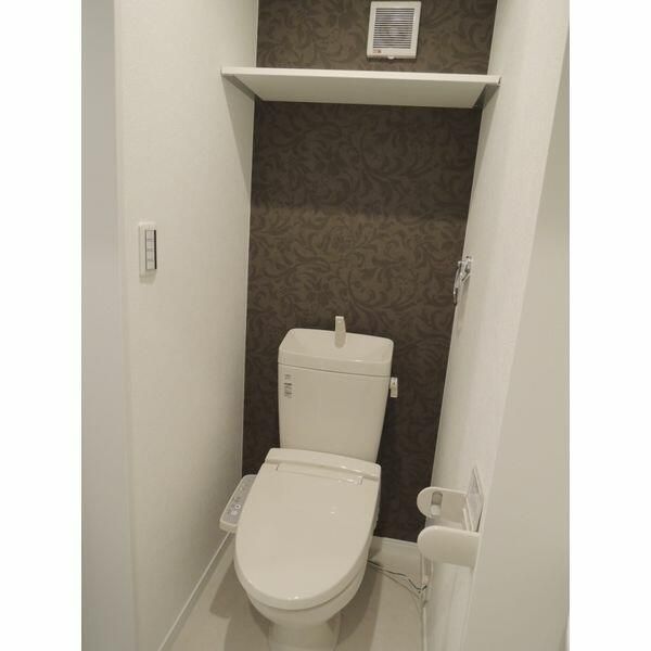 トイレ　シンプルで使いやすいトイレです