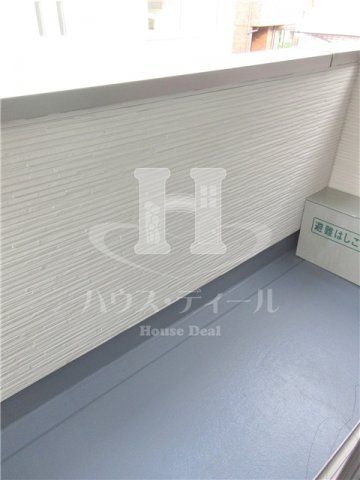 バルコニー　お洗濯にも便利なバルコニー付き
