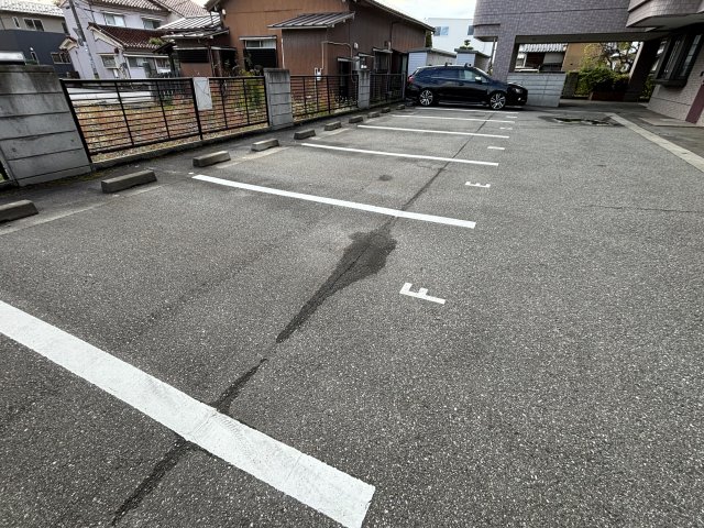 駐車場　駐車場があります