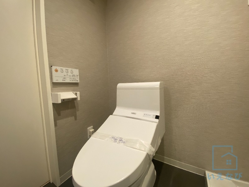 地下鉄谷町線 長原駅 徒歩8分 2階建 築9年のトイレ写真