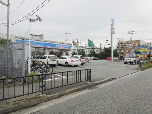 コンビニ　ローソン 宝塚高司四丁目店（コンビニ）まで429m