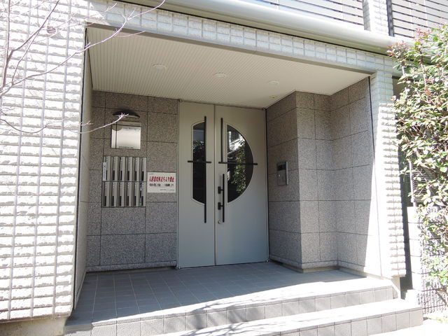 エントランス　★オートロック付きエントランス★