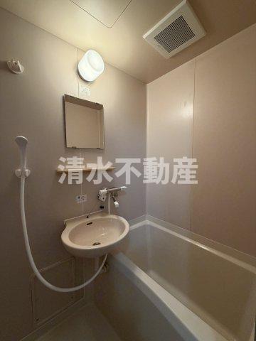 西武池袋線 練馬駅 徒歩5分 2階建 築32年の風呂写真