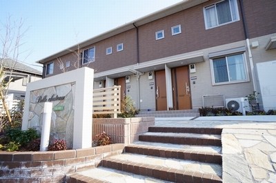 建物外観　ベルシャトーのご紹介は住まいの窓口アソシエにお任せください。