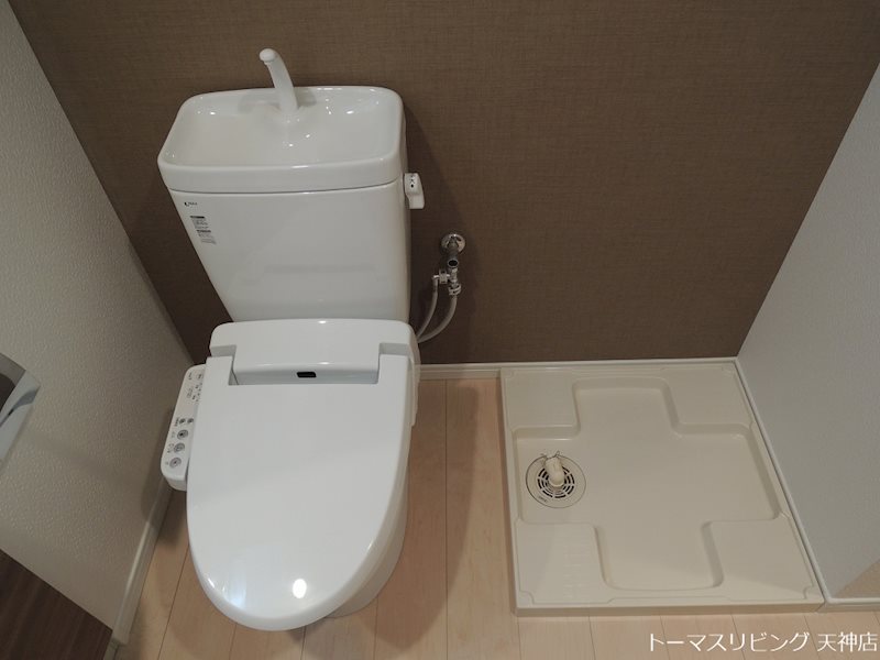 トイレ　※別号室参考写真