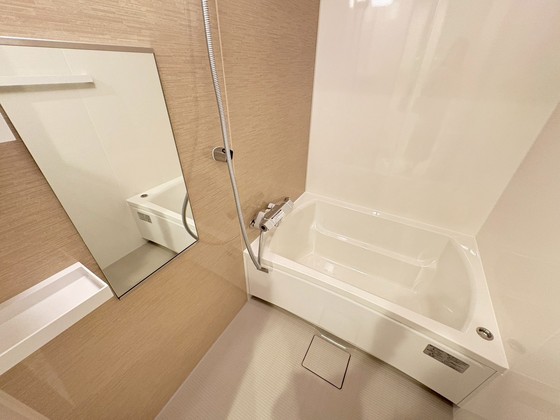 バス・シャワールーム　※別部屋の写真です