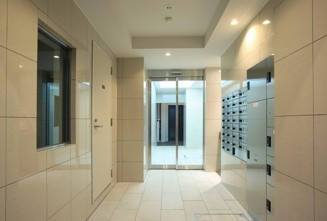 エントランス　☆共用部分☆