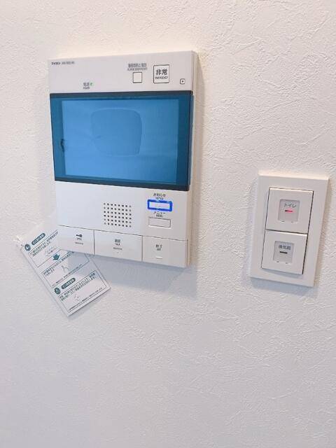 セキュリティ　モニター付きインターホンです