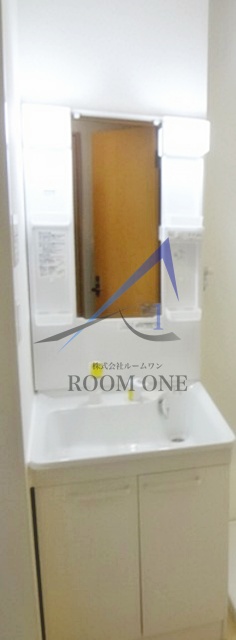 洗面設備　洗面台です。