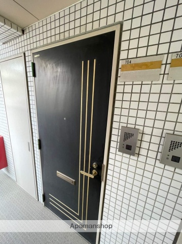 ＪＲ京浜東北線 川崎駅 徒歩7分 11階建 築37年の外観写真