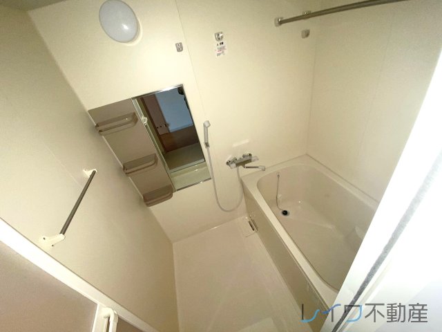 バス・シャワールーム　お風呂です