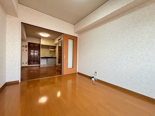 シティハイツ鳳西町の居間写真