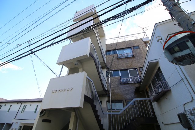 酒井マンションの外観写真