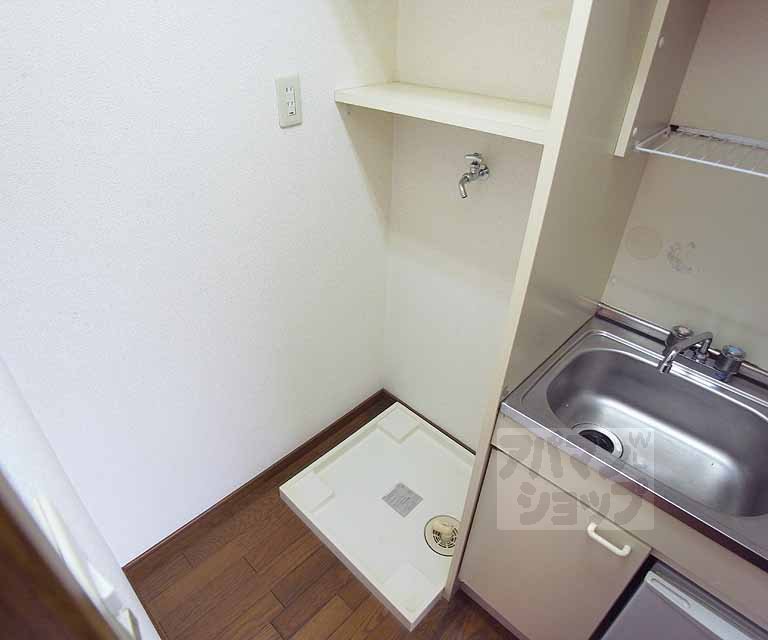 その他設備　やっぱり洗濯機は室内置きに限りますね・