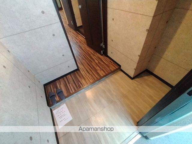 近鉄奈良線 布施駅 徒歩6分 7階建 築36年の玄関写真