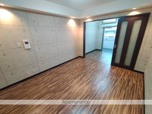 近鉄奈良線 布施駅 徒歩6分 7階建 築36年の居間写真