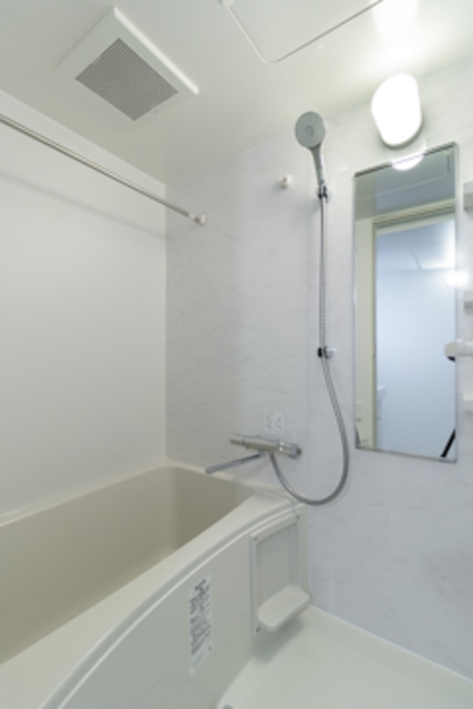 バス・シャワールーム　※写真は同タイプ住戸です。