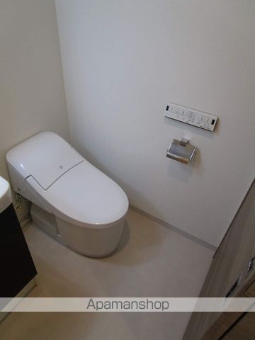 ＪＲ山手線 鶯谷駅 徒歩8分 5階建 築10年のトイレ写真