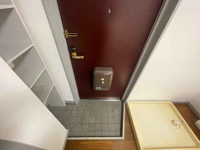 トラッドワカシマIIの玄関写真