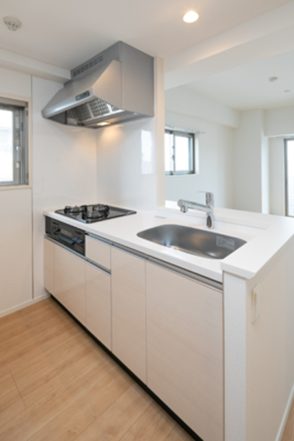 キッチン　※写真は同タイプ住戸です。