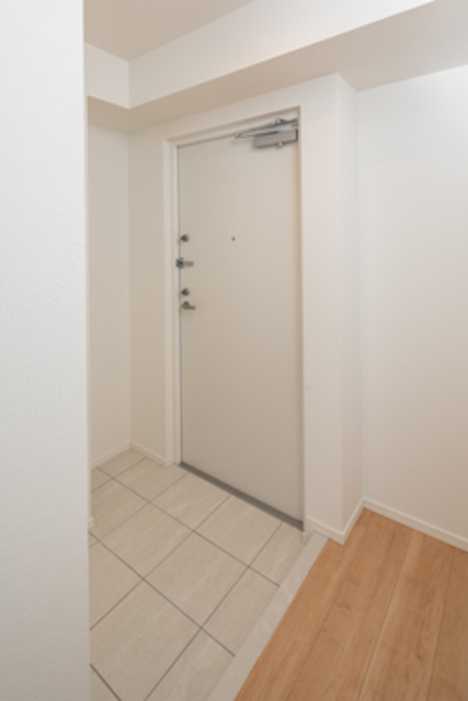 玄関　※写真は同タイプ住戸です。