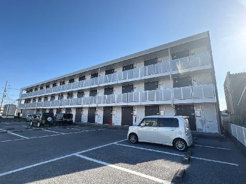 レオパレスエトワール彩IIの外観写真