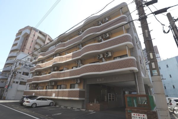 エルマーノ下到津の外観写真