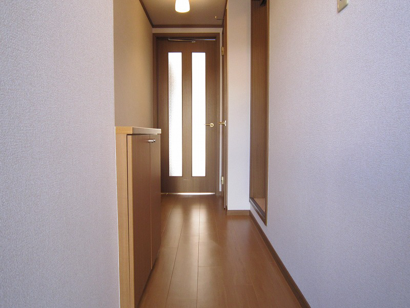 ミッテ.タカラ Aの玄関写真