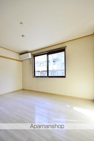 シティーホームズ1の居間写真