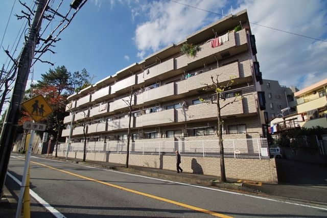 建物外観　★お部屋探しはタウンハウジング稲田堤店まで★