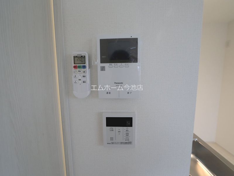 セキュリティ　TVモニター付インターホン　同仕様写真