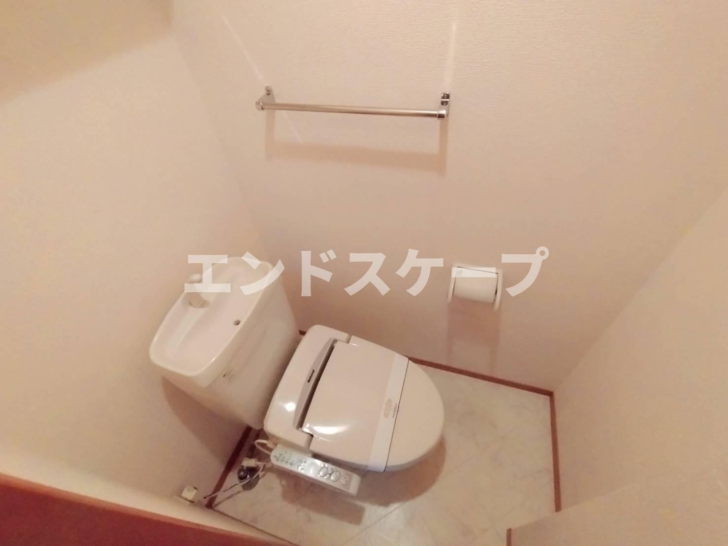 ＪＲ上越線 井野駅 徒歩47分 2階建 築23年のトイレ写真