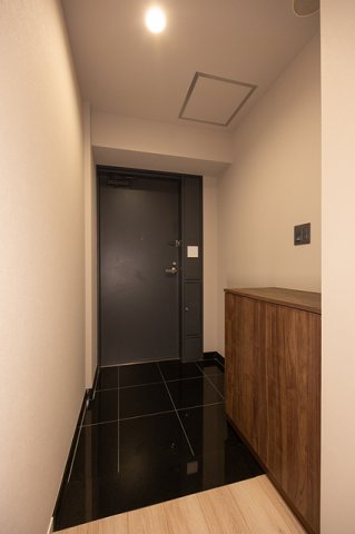 玄関　※写真は同タイプ住戸です。